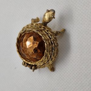 Sarah Coventry Turtle Brooch
